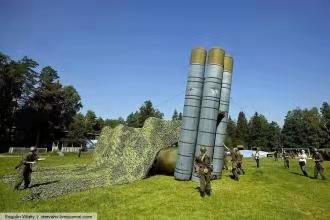 吐鲁番军用充气武器火箭
